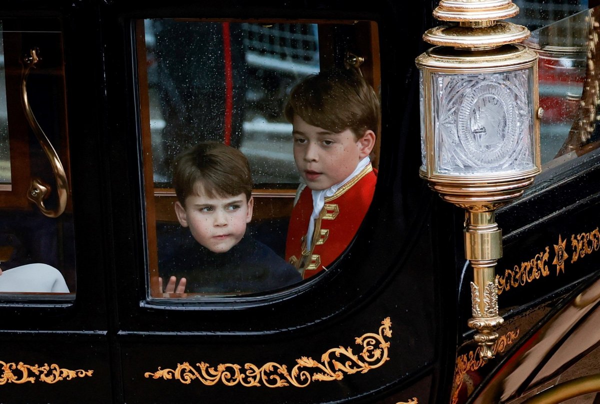 Korunovace krále Karla III.: Princové George a Louis