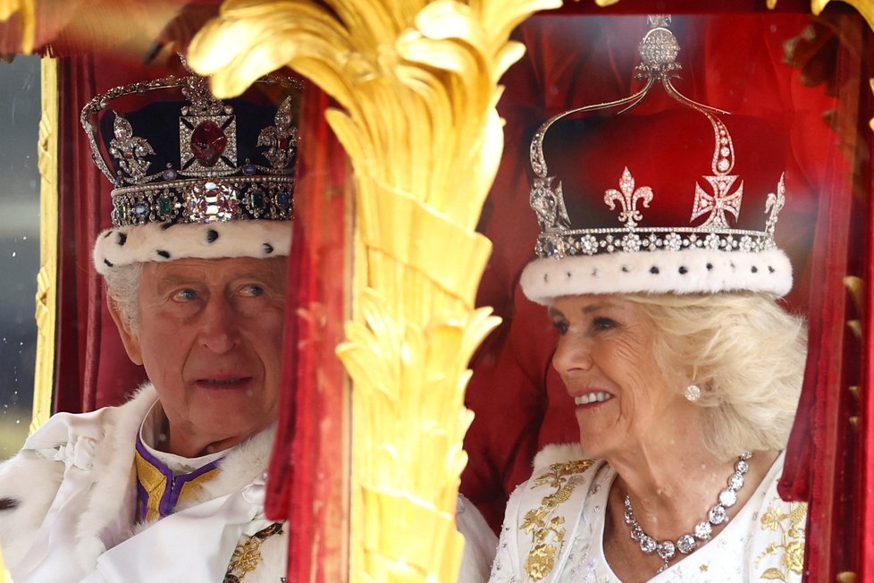 Korunovace krále Karla III.: Odjezd z Westminsterského opatství