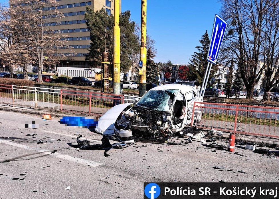 Nehoda, kterou v centru Košic zavinil jednatel realitní kanceláře Ivan M. (43), si vyžádala život tří osob.