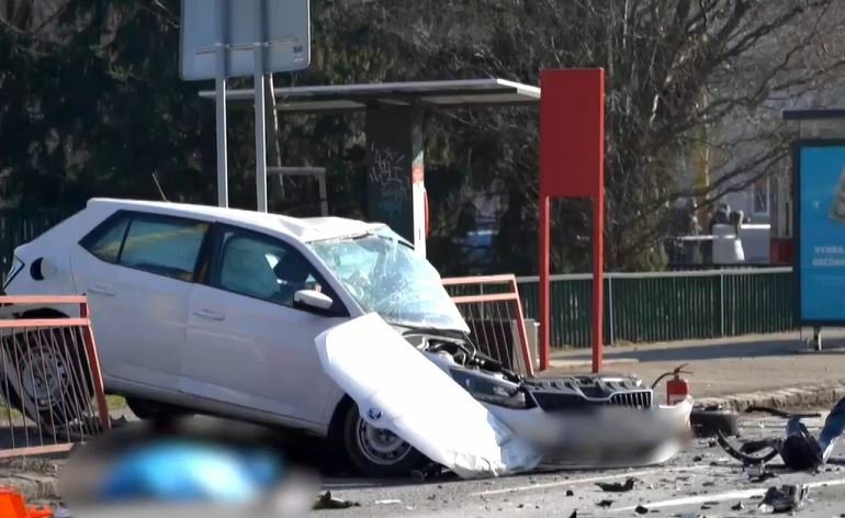 Nehoda, kterou v centru Košic zavinil jednatel realitní kanceláře Ivan M. (43), si vyžádala život tří osob.