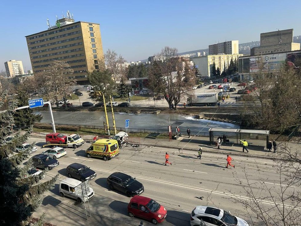 Nehoda, kterou v centru Košic zavinil jednatel realitní kanceláře Ivan M. (43), si vyžádala život tří osob.