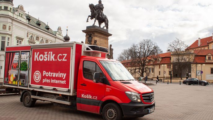 Byznys v současnosti rozšiřuje e-shop s potravinami Košík.cz.