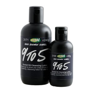 Jemné čisticí mléko s extraktem z čerstvých orchidejí, LUSH, 100 ml 210 Kč