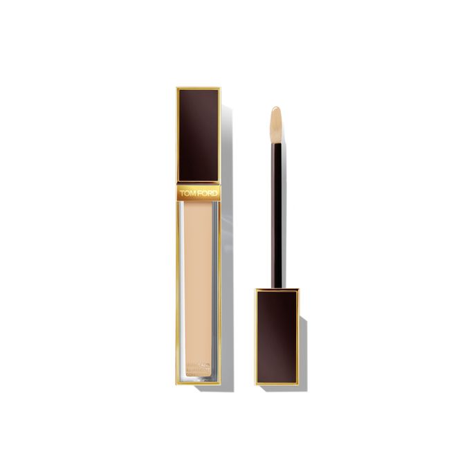 Tom Ford Shade & Illuminate Concealer, prodává Douglas, 2 200 Kč