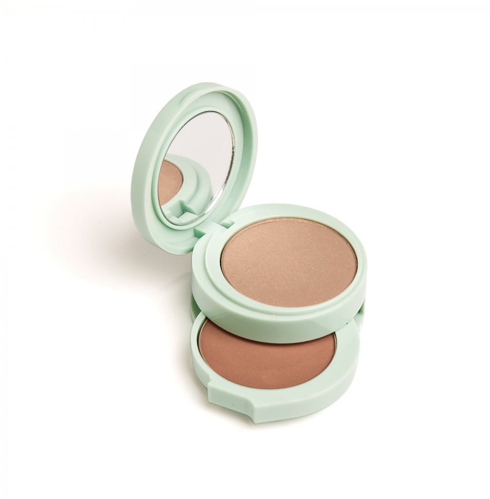 Pudr Stay-Matte Sheer Pressed Powder  bronzer True Bronze Powder Powder duo, Clinique, 190 Kč