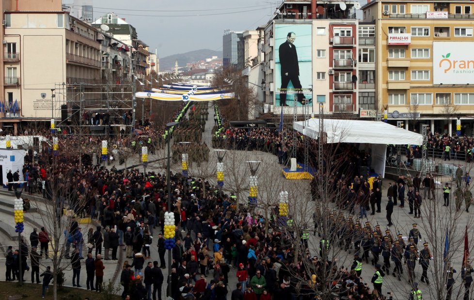 Oslavy 10. výročí vyhlášení nezávislosti v Kosovu