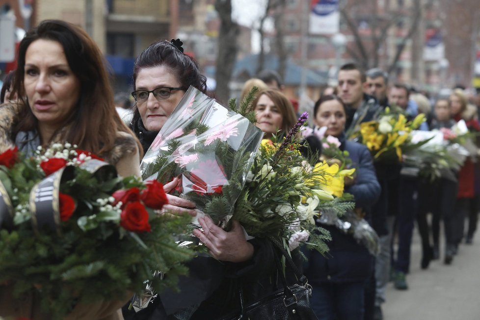 Kosovo se loučí se zastřeleným politikem Oliverem Ivanovičem.