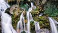 Vodopády dotváří překrásné scenerie v kaňonu Rugova