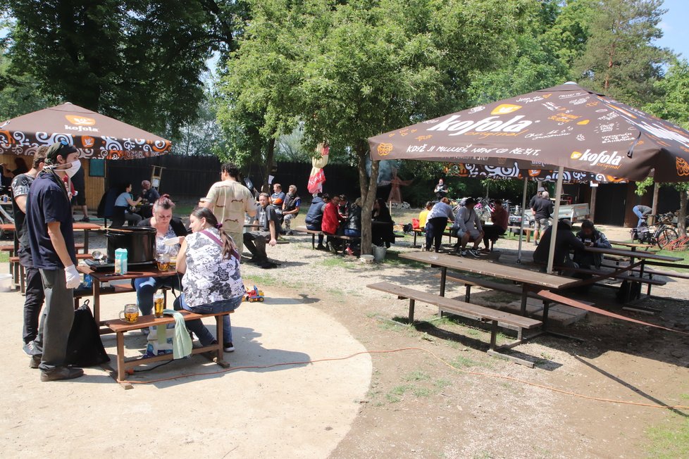 V sobotu 16. května se ve Veselí nad Moravou konal I. ročník koštu polévek, dorazilo přibližně osm desítek návštěvníků, kteří hodnotily devět různých polévek.