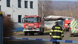 Tři kriticky zranění po výbuchu v Košťanech: Záchranka vyslala dva vrtulníky