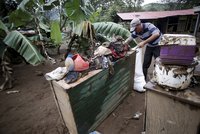 Silné zemětřesení zasáhlo Kostariku. Výpadky proudu, zboží padající z regálů