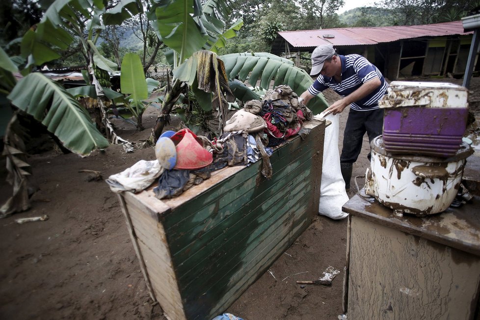 Kostariku nejprve zasáhla bouře Otto a nyní zemětřesení