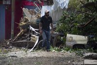 Na Mexiko se žene extrémně nebezpečný hurikán Willa. Přinese vichr, lijáky a obří vlny