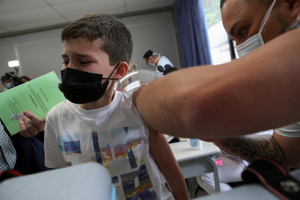 Očkování dětí proti covidu-19 v hlavním městě Kostariky San José (14. 1. 2022)