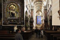 Záhada useknuté lidské ruky: V kostele svatého Jakuba Většího v Praze visí už léta