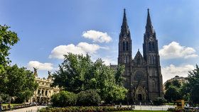 Pražský kostel sv. Ludmily na Vinohradech získal čestný titul basilica minor
