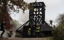 Důkazy po požáru kostela svatého Michala: Selhala technika, nebo člověk?