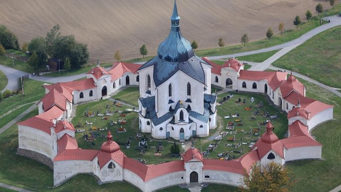 kostel sv. Jana Nepomuckého na Zelené hoře ve Žďáru nad Sázavou