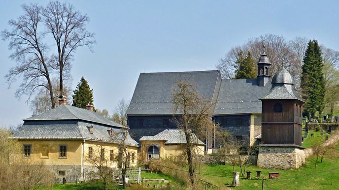 Církevní areál kostela sv. Kryštofa v Kryštofově Údolí