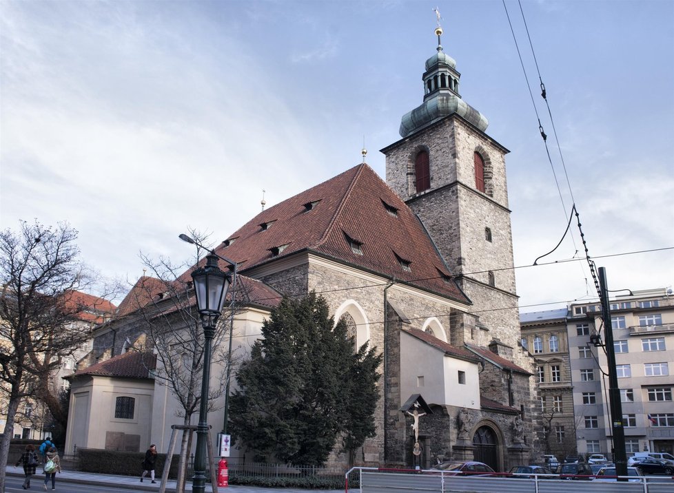 Kostel sv. Jindřicha a Kunhuty v pražské Jindřišské ulici.