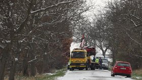 Tragická nehoda u Kostelce nad Černými lesy.