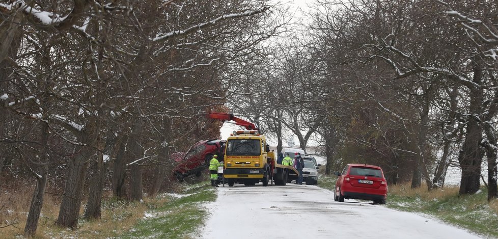 Tragická nehoda u Kostelce nad Černými lesy