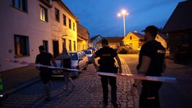 Dva mrtví v Kostelci nad Černými lesy: Střílel ženin ex?!