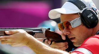 Evropské hry: Kostelecký vystřílel první zlato, štafety přidaly dvě stříbra