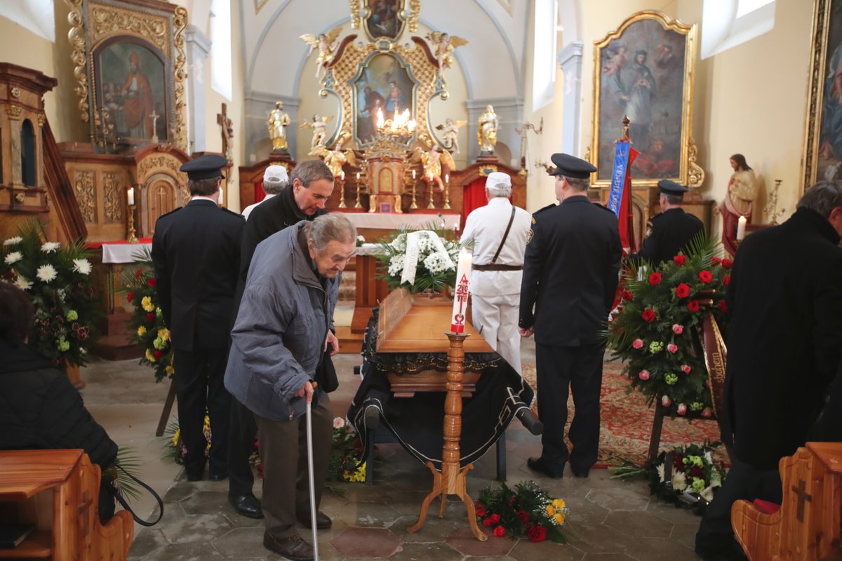 Poslední rozloučení s Lubomírem Kostelkou