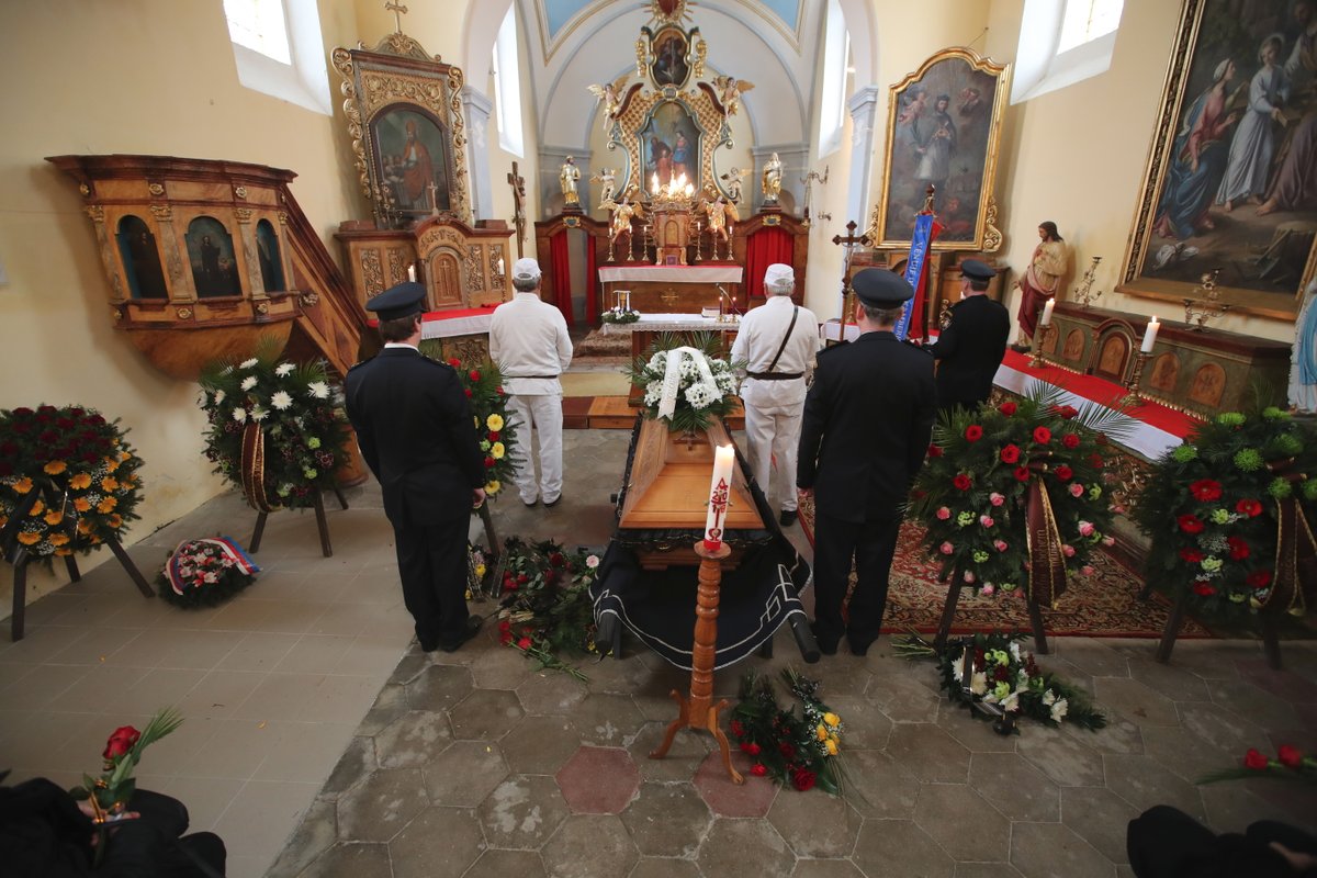 Poslední rozloučení s Lubomírem Kostelkou