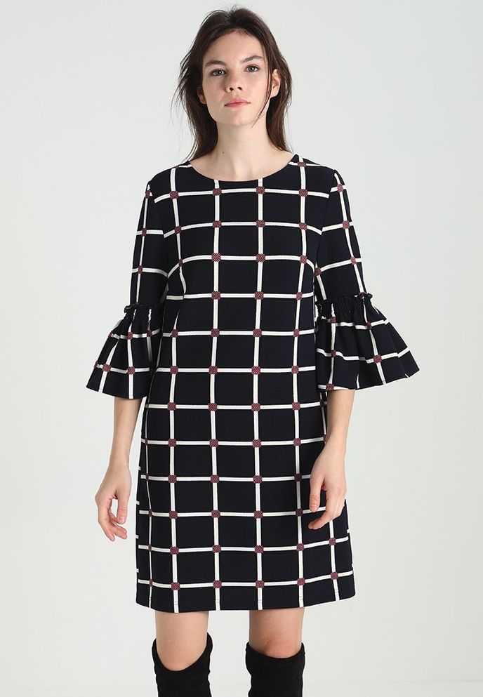 Kostkované oversized šaty, Dorothy Perkins, prodává: Zalando.cz, 720 Kč