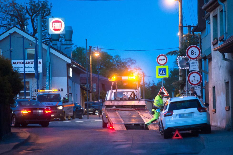 Petr Kotvald měl autonehodu.