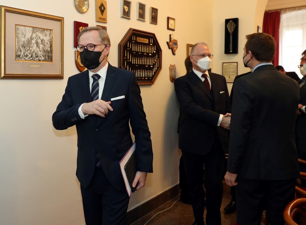 Jednání bezpečnostního výboru: Premiér Petr Fiala (ODS) doporučil do vedení BIS Michala Koudelku (3.2.2022)