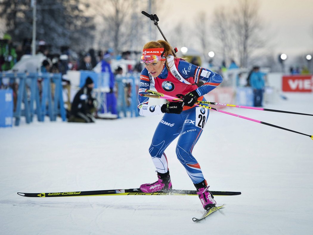 Biatlonistka Gabriela Koukalová dojela třetí ve sprintu v Östersundu a poprvé v nové sezoně SP je na stupních vítězů