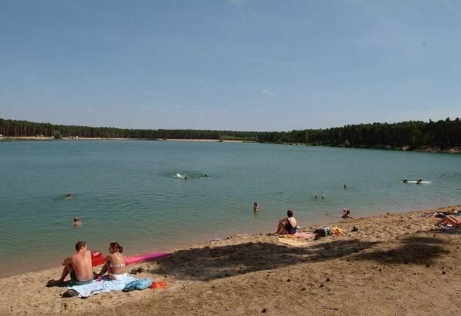 Lhota - Jezero a koupaliště