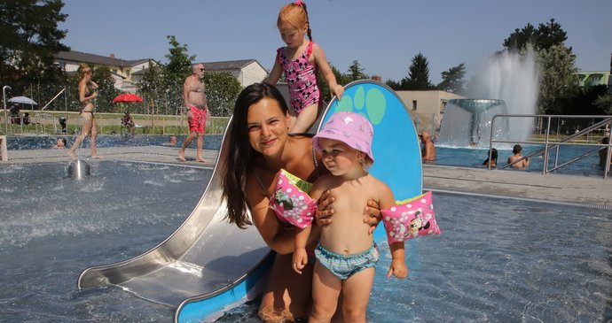 Kyjov otevřel letní koupaliště: Tři roky oprav za 70 milionů, přibude i aquapark