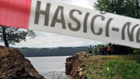 Na Třebíčsku se utopil v rybníce muže, hasiči jeho tělo našli po hodině (ilustrační foto)