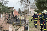Při požáru domu v Kouřimi uhořela jeho majitelka. (†72)