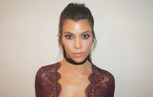 »Pornodovolená« Kardashianové: Sexy hrátky v poušti
