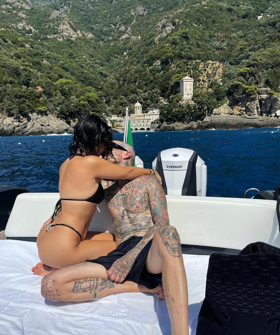 Kourtney Kardashianová a Travis Barker