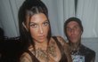 Kourtney Kardashian a Travis Barker jsou zamilovaní až po uši
