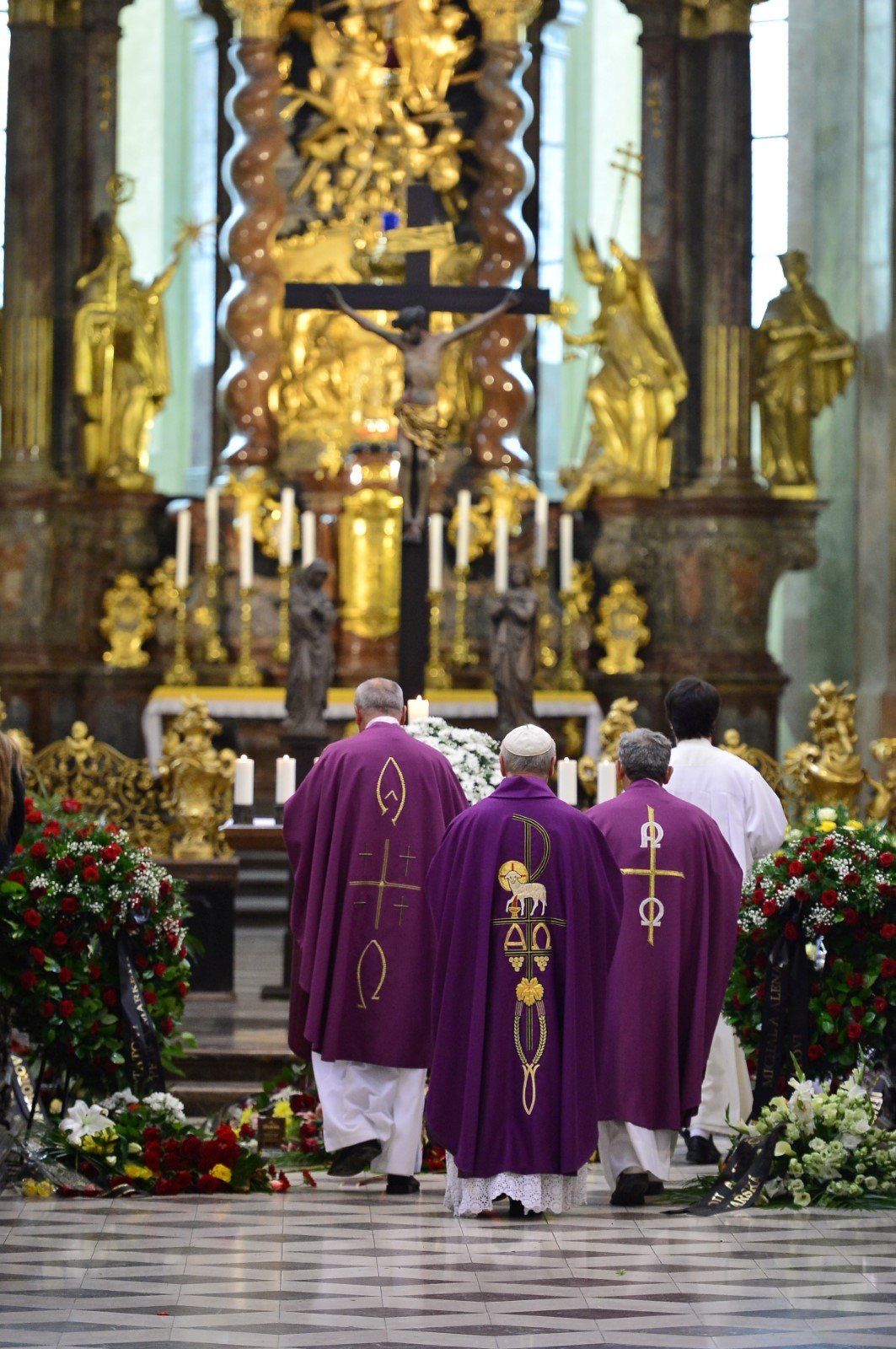 Poslední rozloučení s Josefem Kouteckým (†88): Dorazily stovky hostů (13. 7. 2019)