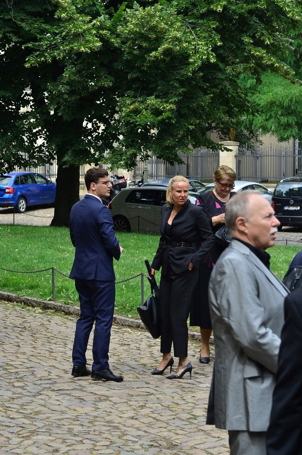 Poslední rozloučení s Josefem Kouteckým (†88): Dorazily stovky hostů (13. 7. 2019)