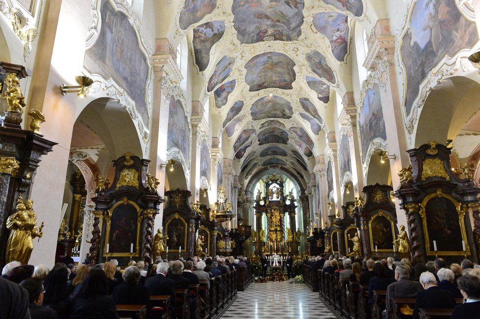 Poslední rozloučení s Josefem Kouteckým (†88): Dorazily stovky hostů (13. 7. 2019)