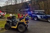 V Jeseníkách se zranili dva horští záchranáři: Převrátilo se s nimi auto na sjezdovce