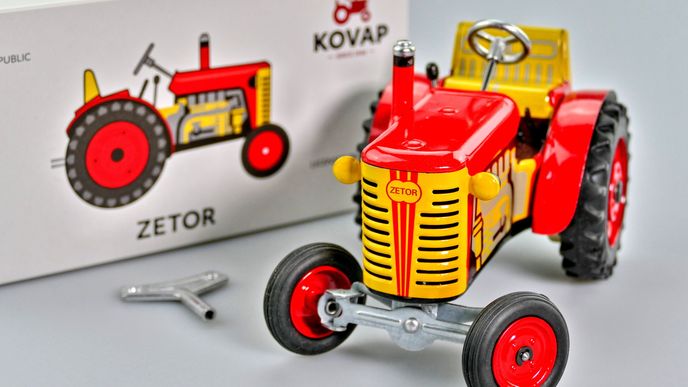 Plechový traktor Zetor z firmy Kovap