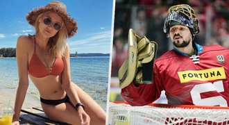 Brankář hokejové Sparty Kovář před bojem o titul odtajnil ruskou sexbombu... Porodila mu dceru! Brankář hokejové Sparty Kovář před bojem o titul odtajnil ruskou sexbombu... Porodila mu dceru!