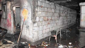 Místo požáru v Kozárovcích.