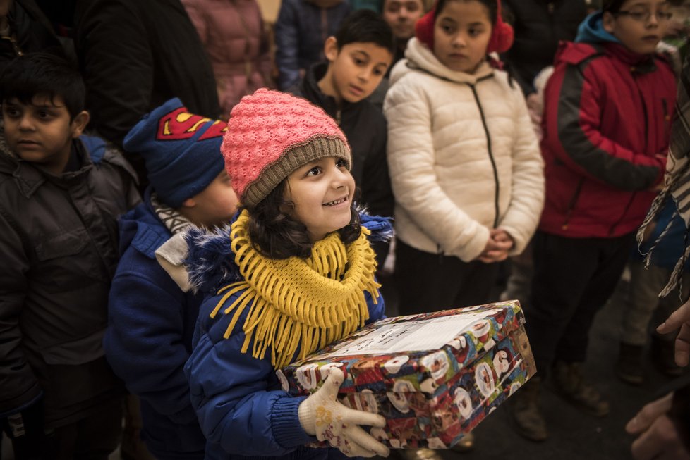 Vánoční sbírka Krabice od bot rozdává dětem radost už 11 let.