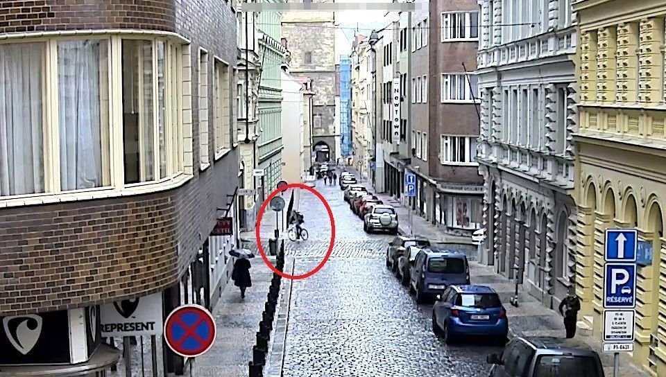 Ukradl kolo a projížděl se s ním po Praze.